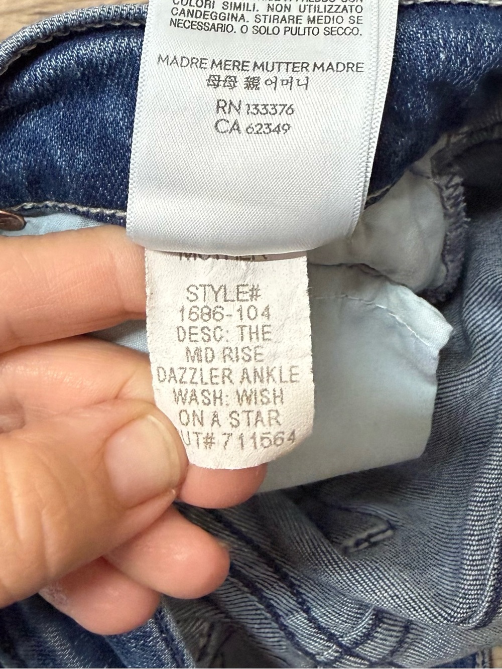 MOTHER The Mid Rise Dazzler Ankle Jeans in Wish On A Star size 24 - Picture 6 of 7
